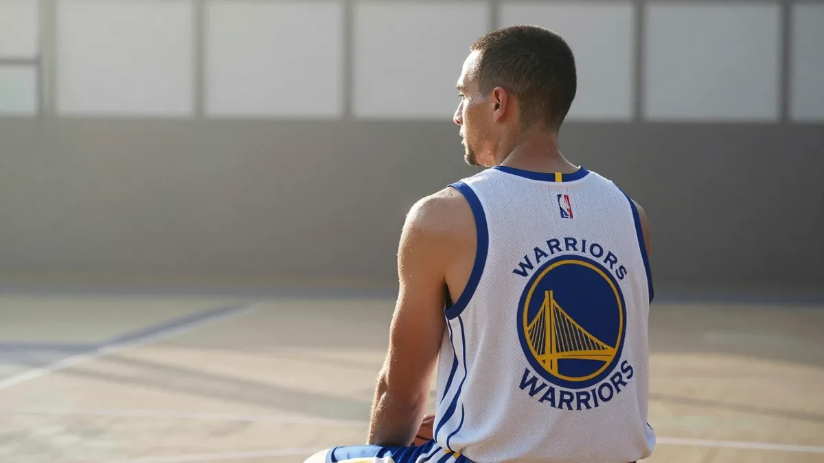 Golden State Warriors aim to contend again with Curry leading veteran core