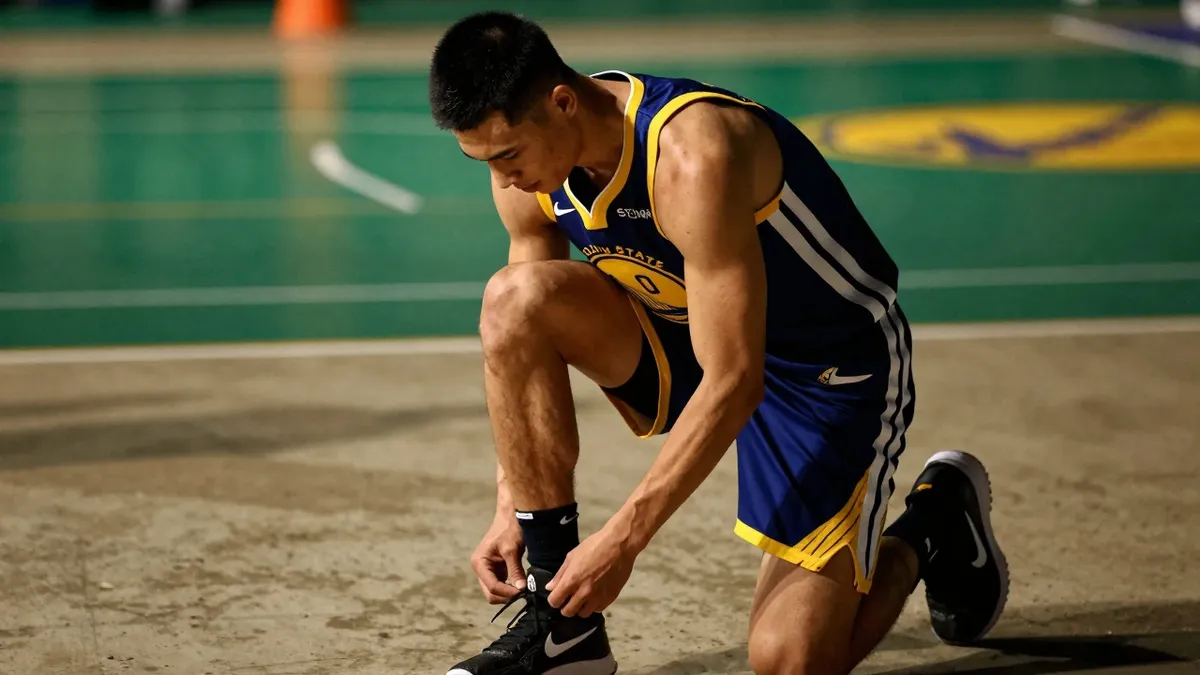 The Golden State Warriors have signed undrafted big man Graham Ike to a two-year, two-way contract, filling their final...
