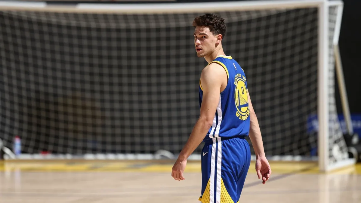 Golden State Warriors Sign Miles Kelly to Exhibit 10 Contract, Waive Nick Boyd